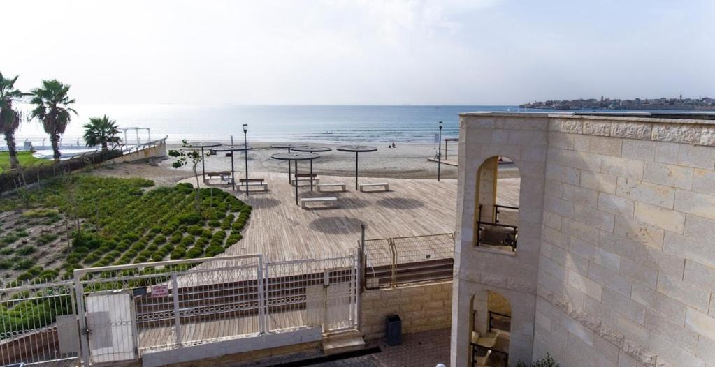 Acco Beach Hotel Acre Exterior photo